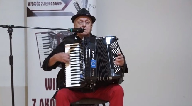 X WIECZÓR Z AKORDEONEM