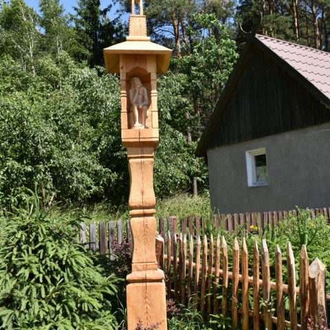 Powiększ obraz: Warsztaty rzeźbiarskie na Kurpiach