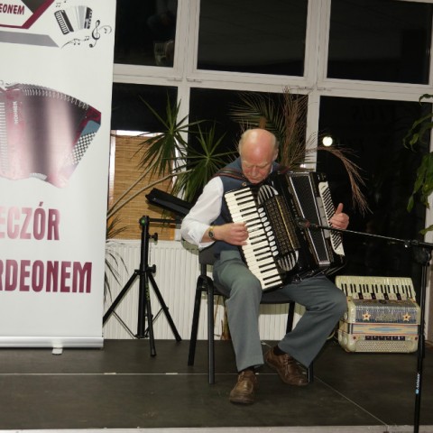 Powiększ obraz: 