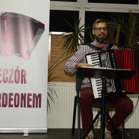 Powiększ obraz: 