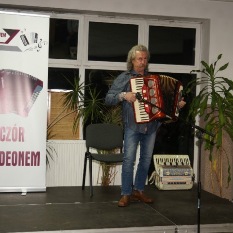 Powiększ obraz: 