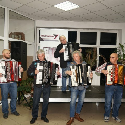 Powiększ obraz: 